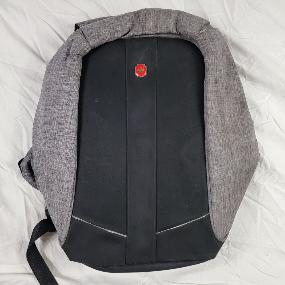Swissgear Adults Gray Anti Theft Backpack With USB Charging Port Travel Casual